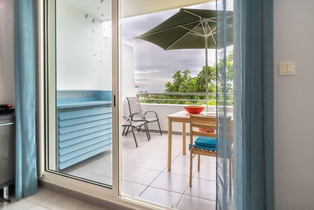 Flamboyant - Studio 2 Personnes Avec Lit De Qualite Hoteliere Separable Pour Couple Ou Amis Avec Tres Belle Terrasse A 12 Min A Pied Ou 4 Min En Voiture Du Lagon De L'Ermitage - St Gilles Les Bains La Saline Les Bains Eksteriør billede