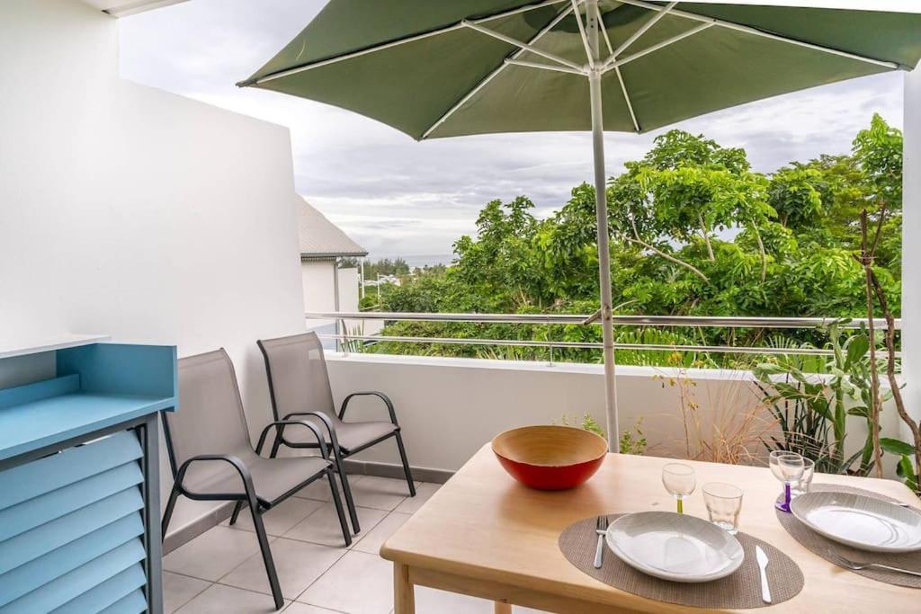 Flamboyant - Studio 2 Personnes Avec Lit De Qualite Hoteliere Separable Pour Couple Ou Amis Avec Tres Belle Terrasse A 12 Min A Pied Ou 4 Min En Voiture Du Lagon De L'Ermitage - St Gilles Les Bains La Saline Les Bains Eksteriør billede